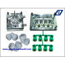 Moulage par injection de moulage de tuyau de Y en plastique de PPR / bâti